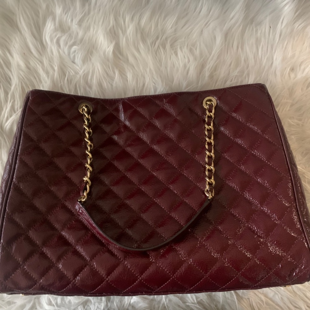Michael Kors Medium Tote - Picture 2 of 9
